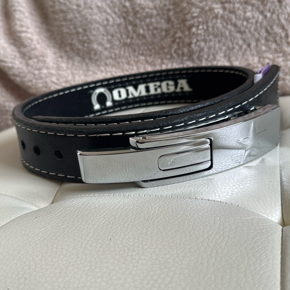 34 Omega Lever, Leather Bench Belt, Preowned & still brand new!